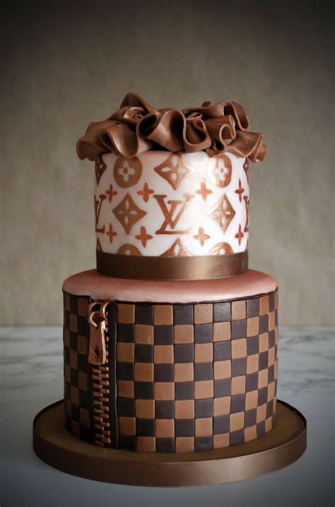 lv purse and bottle cakes|louis vuitton birthday cakes.